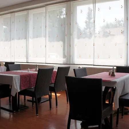 فندق Hotel Alma & Castle Hrib بريدفور