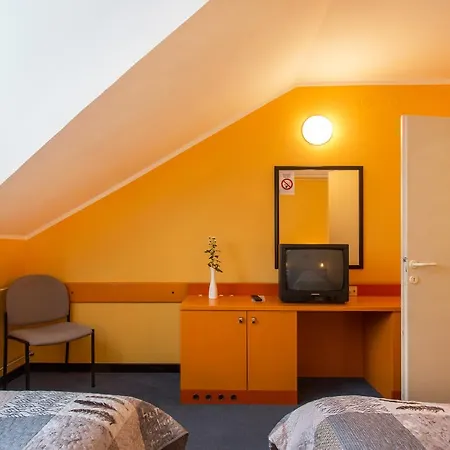 Hotel Alma & Castle Hrib Hotel