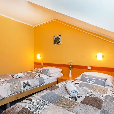 Hotel Alma & Castle Hrib فندق بريدفور
